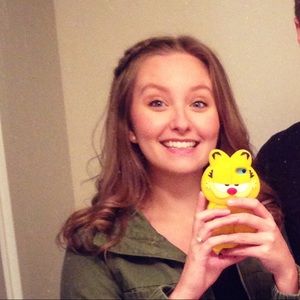 Meet your Posher, Megan